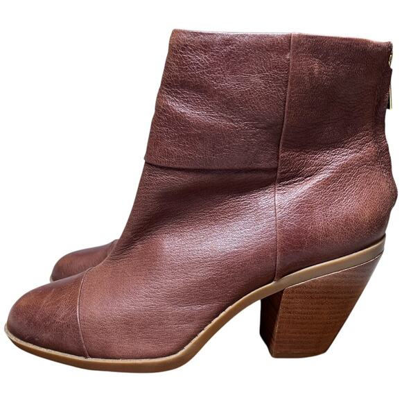 BANDOLINO Joined To Me Women's Size 8 Brown Leather Cap Toe Booties Ankle - Picture 2 of 13